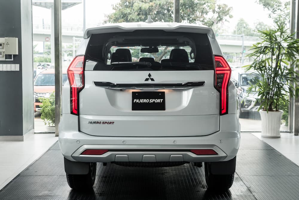 Ngoại thất Mitsubishi Pajero Sport 5