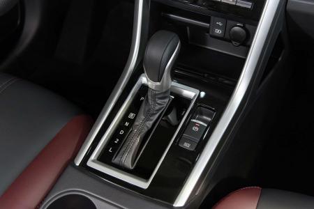 Mitsubishi Xpander Crossxpander cross màu trắng (15)-min